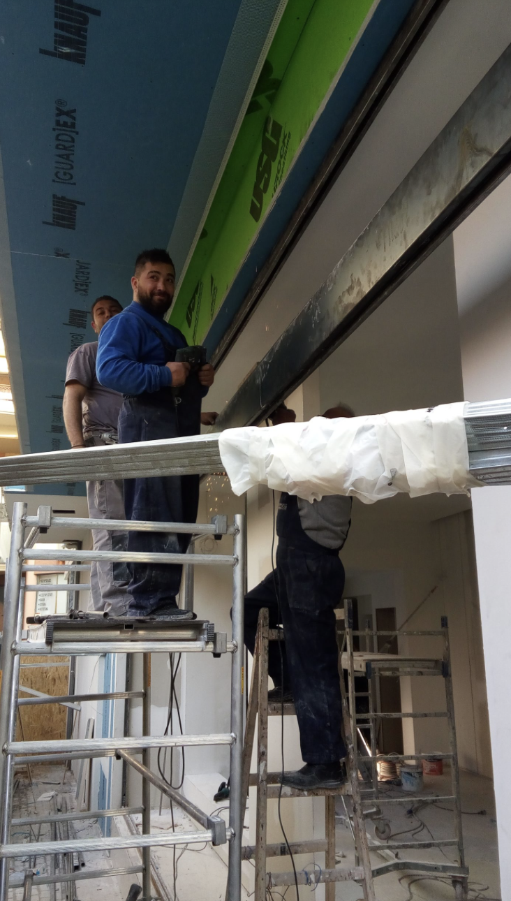 Ανακαίνιση Καταστημάτων 7